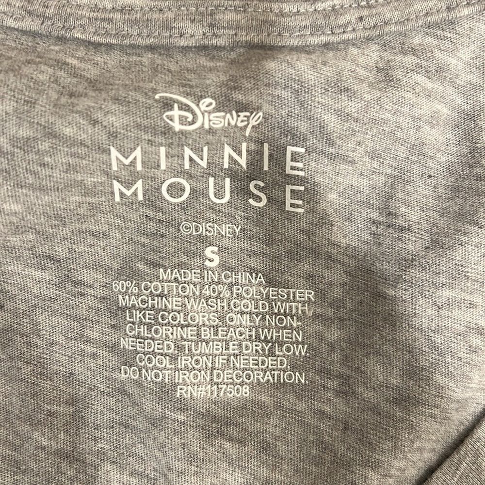 🔥Gray Disney Shirt with Leopard Print Bow🔥 - Picture 4 of 6